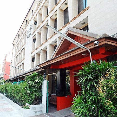 Oyo 434 Boonsiri Place Hotel Bangkok Exteriör bild