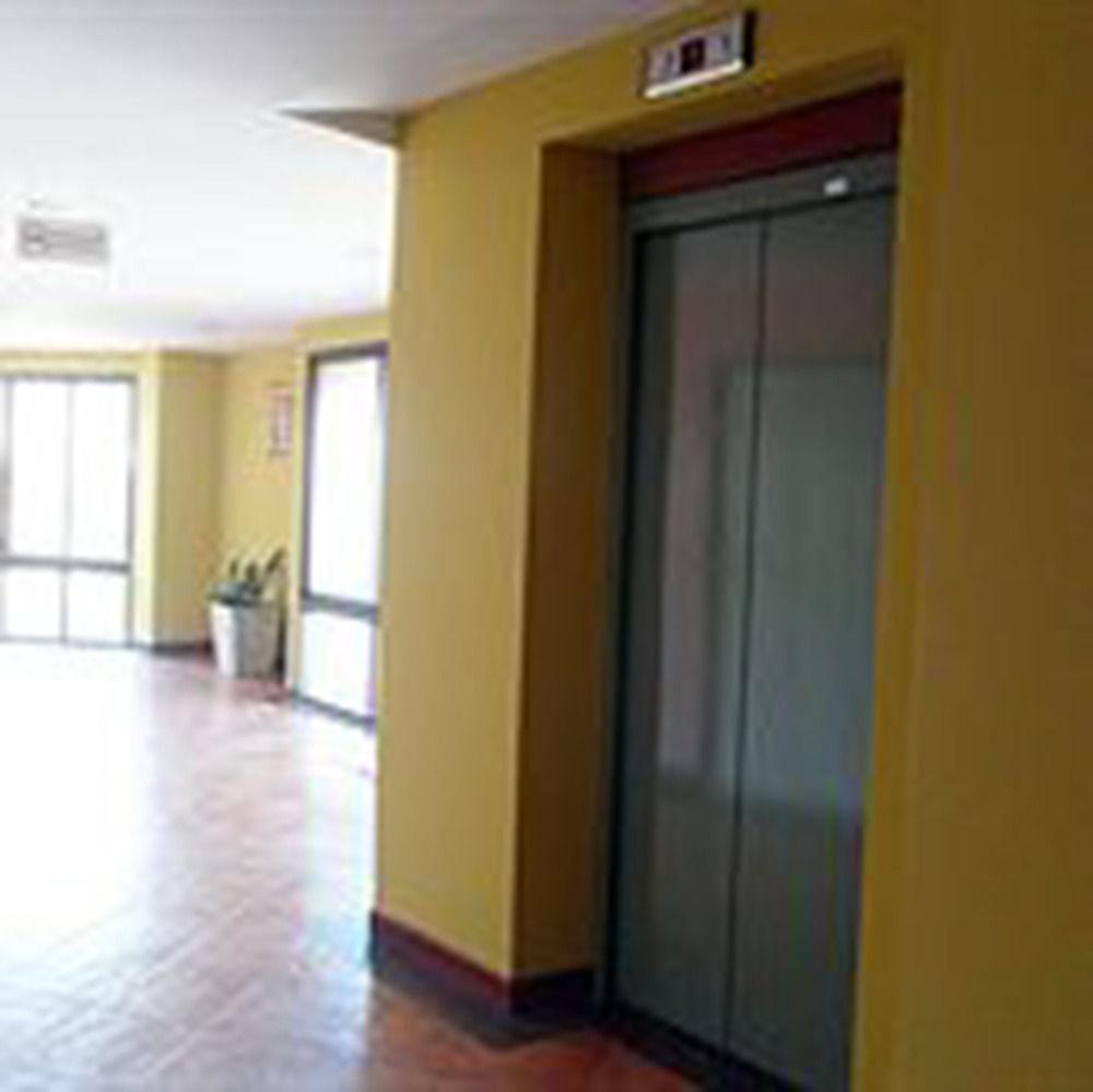 Oyo 434 Boonsiri Place Hotel Bangkok Exteriör bild