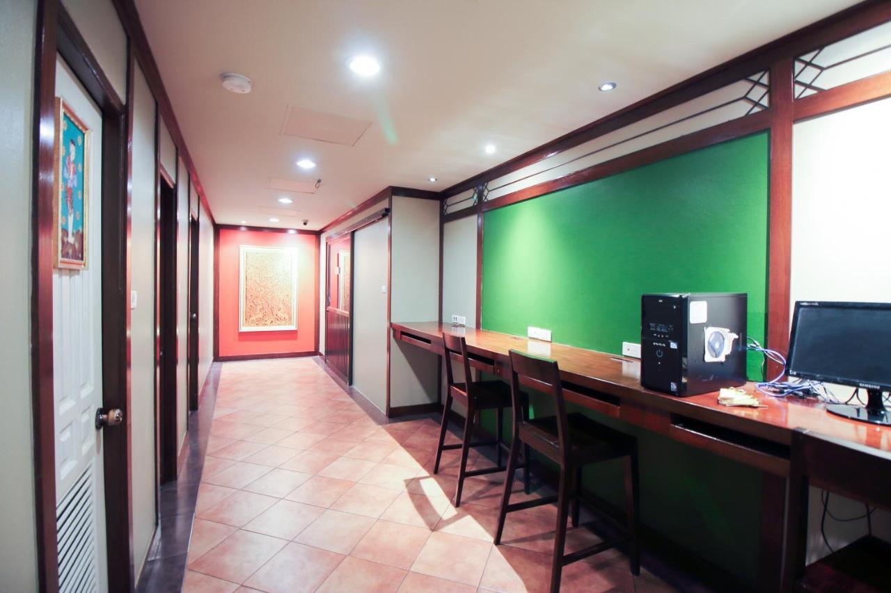 Oyo 434 Boonsiri Place Hotel Bangkok Exteriör bild