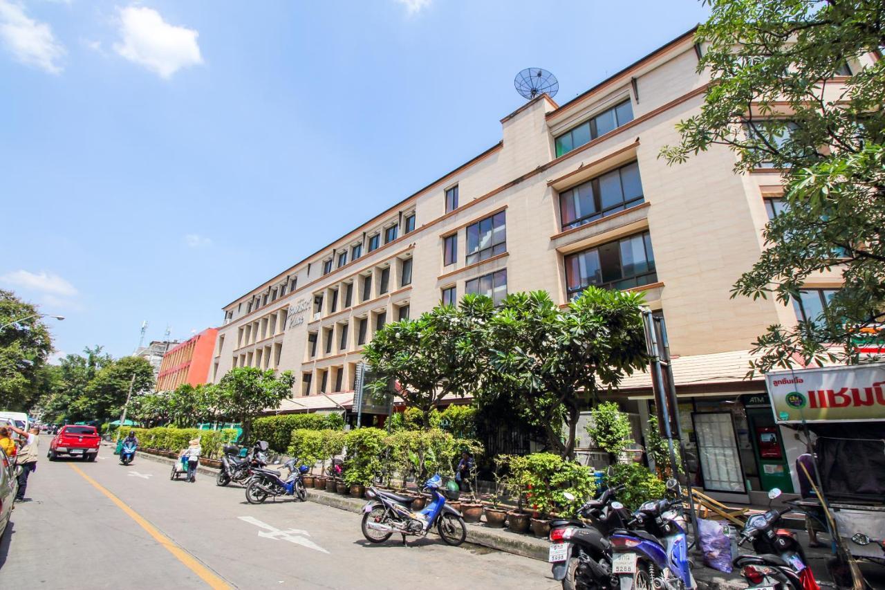 Oyo 434 Boonsiri Place Hotel Bangkok Exteriör bild